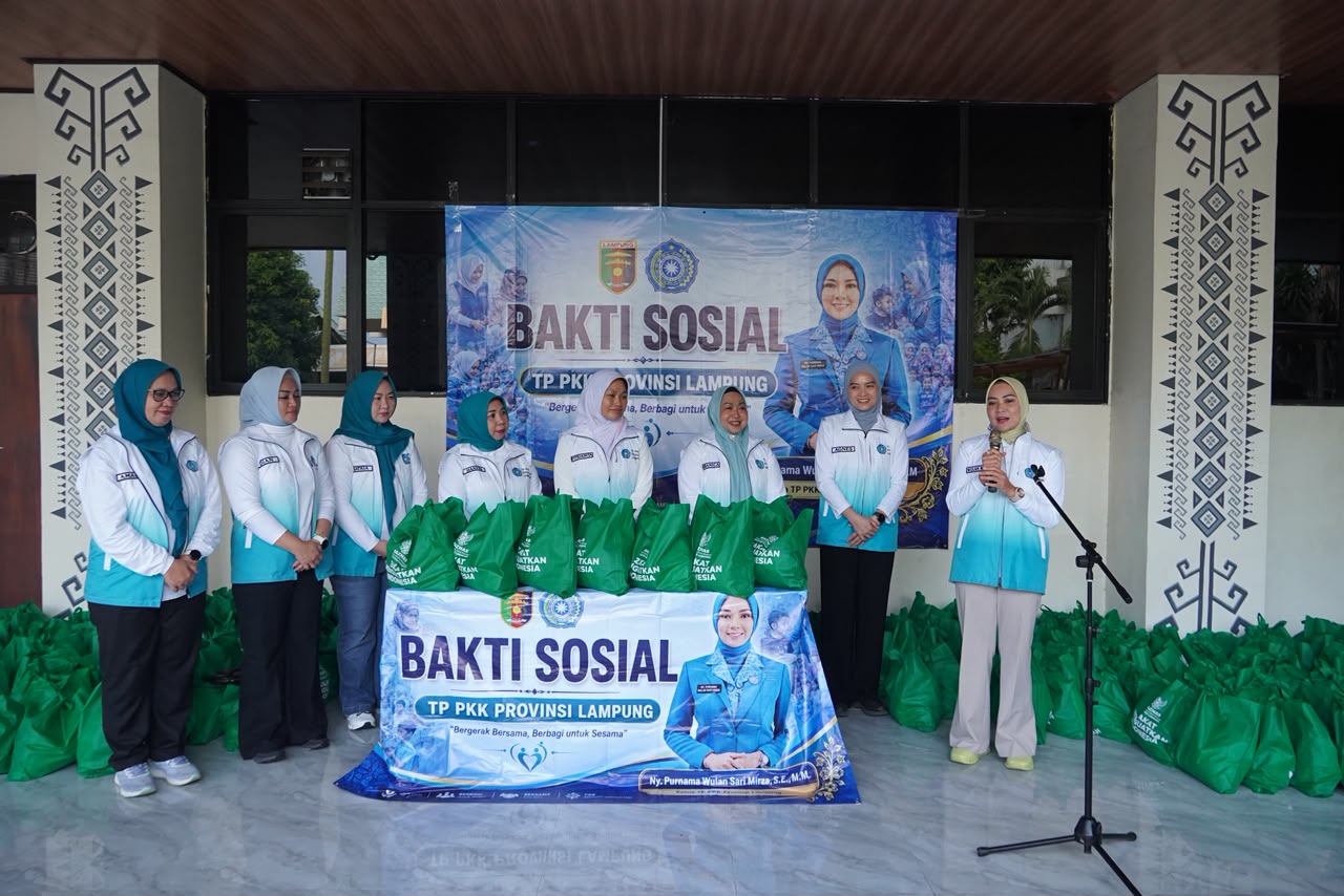 Sinergi TP PKK dan BAZNAS, Tali Asih Apresiasi Dedikasi Petugas Kebersihan Pemprov Lampung