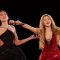 Dua Lipa Bergabung dengan Shakira di Atas Panggung untuk Duet Mengejutkan “Antología” di Madrid