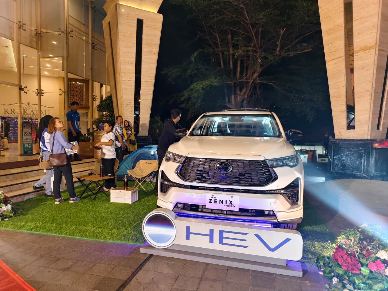 Toyota Hadirkan T Intouch with Toyota Remote, Pertama Hadir pada Kijang Innova Zenix